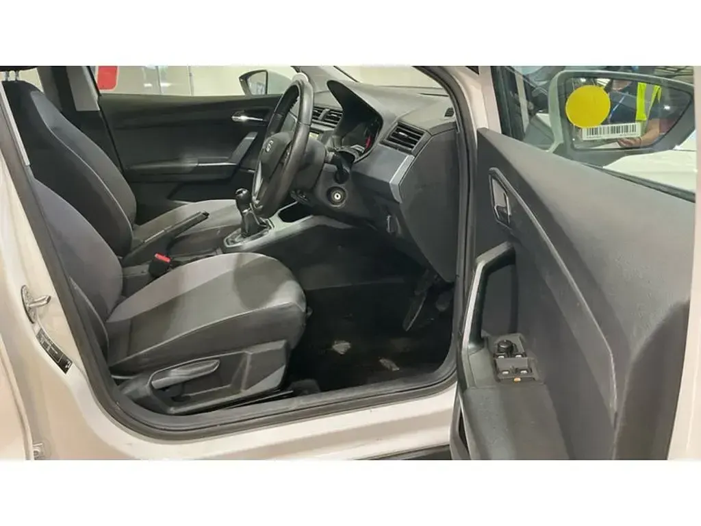 Used Seat Arona SE 2020 White SUV