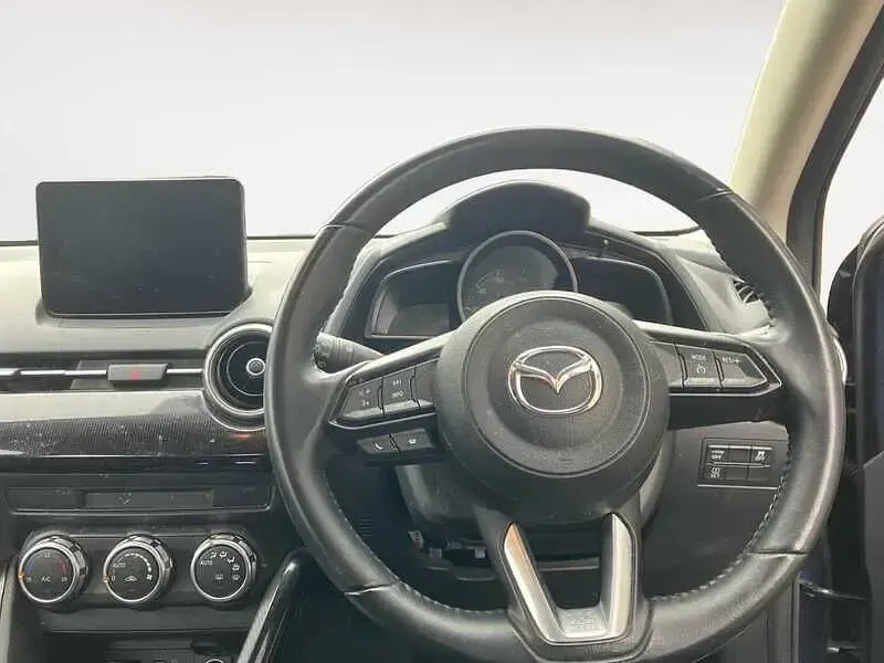 Usado Mazda 2 116 HP (85 kW) 2023 Azul Citadino