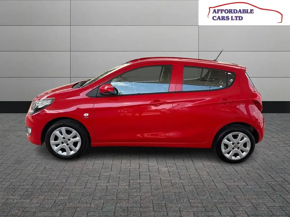 Used Vauxhall Viva 75 HP (55 kW) 2018 Red Hatchback