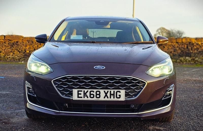Used Ford Focus Vignale 120 HP (88 kW) 2018 Mauve Hatchback