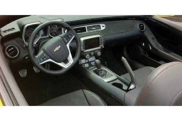 Image 2/4