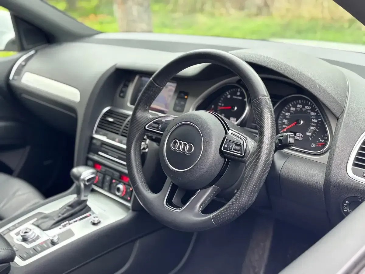 Used Audi Q7 S-line plus 245 HP (180 kW) 2014 White SUV