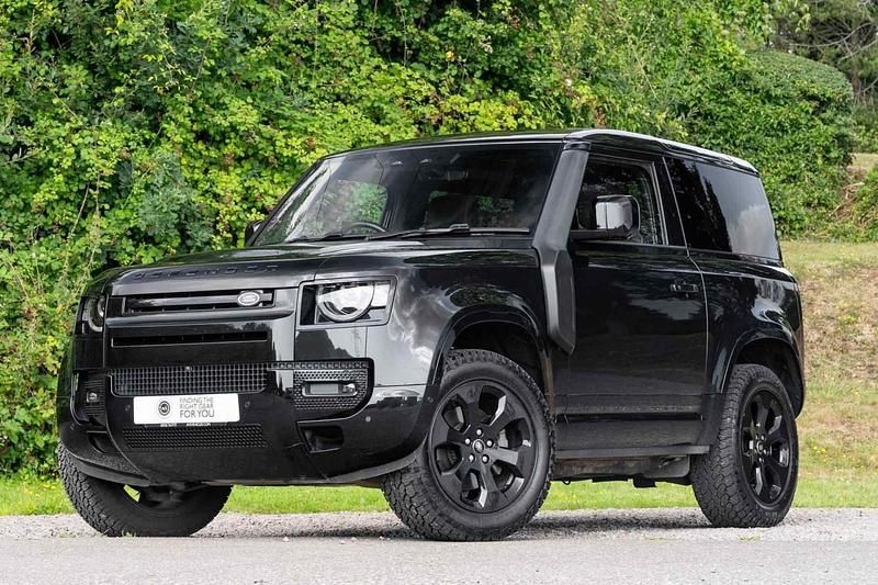 Black Used 2024 Land Rover Defender HSE Dynamic Estate | £53,898 (Super price) - Image 1/4