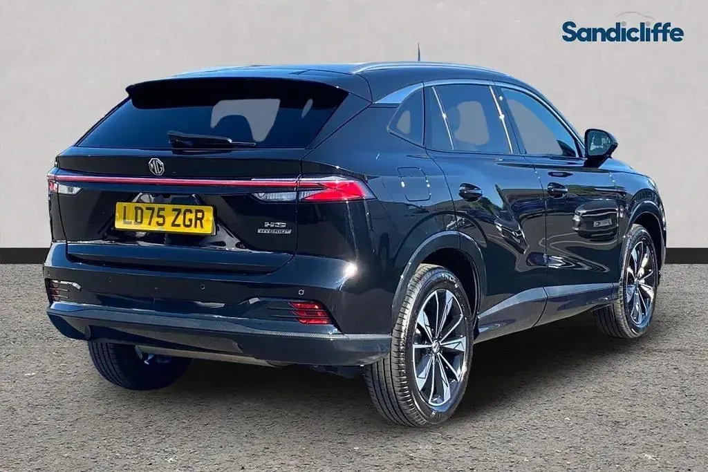 Used MG HS Trophy 224 HP (164 kW) 2024 Metallic  black pearl SUV