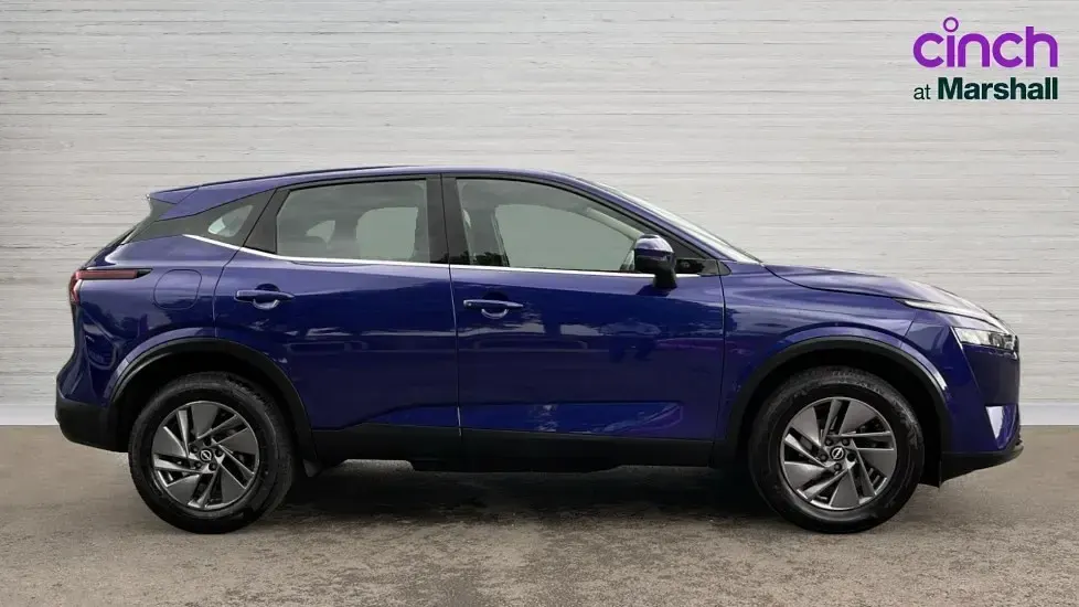 Used Nissan Qashqai Acenta Premium 158 HP (116 kW) 2023 Blue SUV