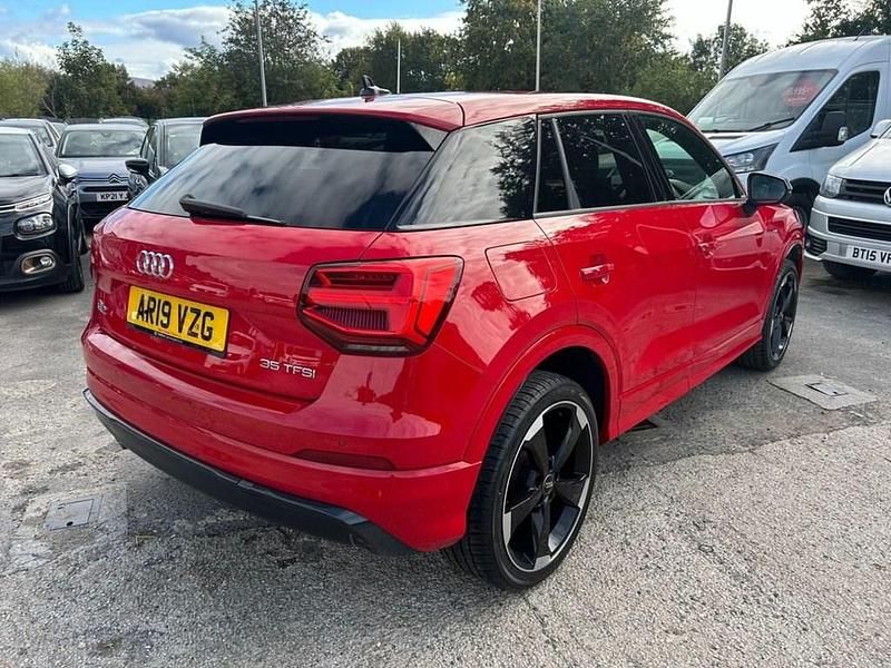 Used Audi Q2 Black Edition 150 HP (110 kW) 2019 Red SUV