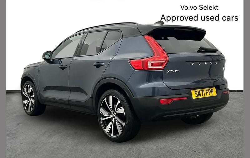 Used Volvo XC40 R-Design Pro 258 HP (189 kW) 2022 Blue SUV