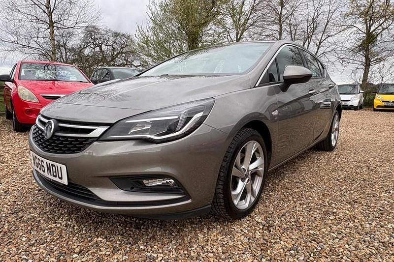 Used Vauxhall Astra SRi 150 HP (110 kW) 2016 Grey Hatchback