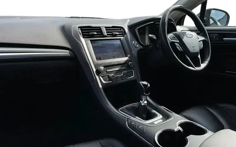 Used Ford Mondeo Titanium 160 HP (117 kW) 2017 Black Hatchback