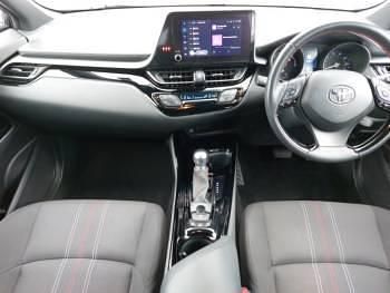 Used Toyota C-HR Sport 122 HP (89 kW) 2022 White SUV