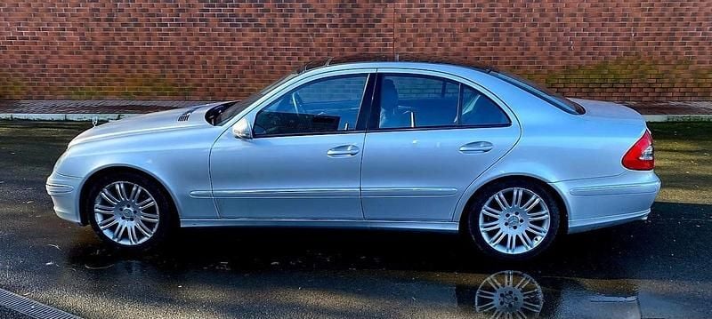Used Mercedes E280 190 HP (139 kW) 2007 Silver Sedan