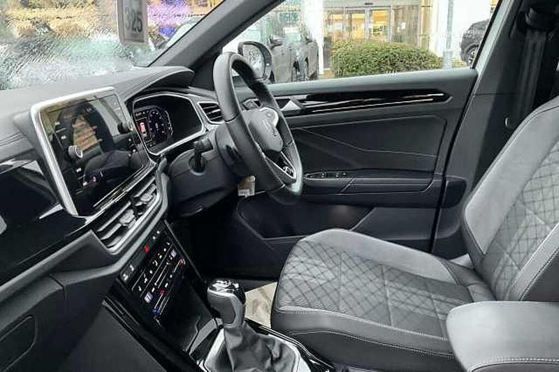 Used VW T-Roc R-line 150 HP (110 kW) 2025 White SUV