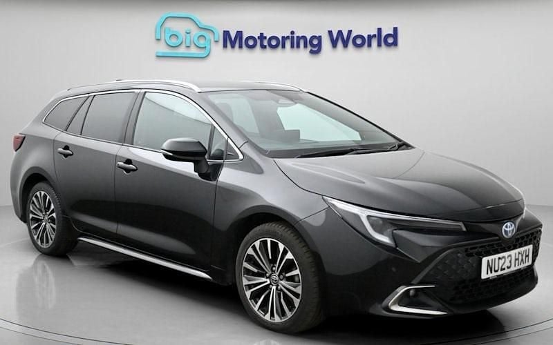 Used Toyota Corolla Design 140 HP (102 kW) 2026 Estate