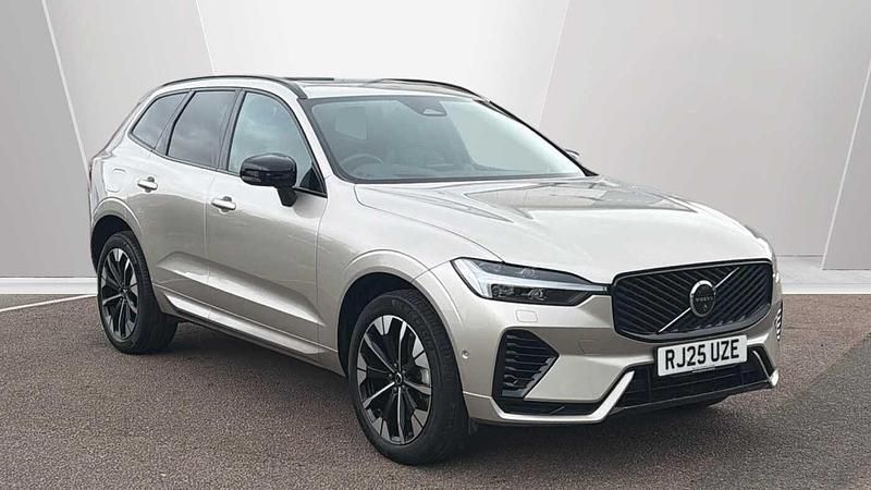 Used Volvo XC60 Ultra 449 HP (330 kW) 2025 Gold SUV
