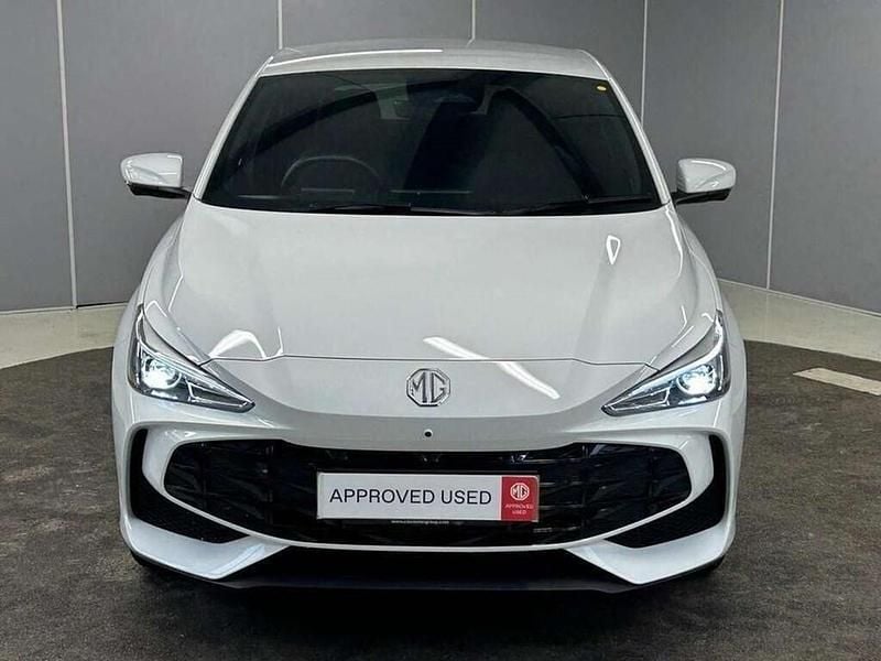 Used MG MG3 Trophy 194 HP (142 kW) 2025 White Hatchback
