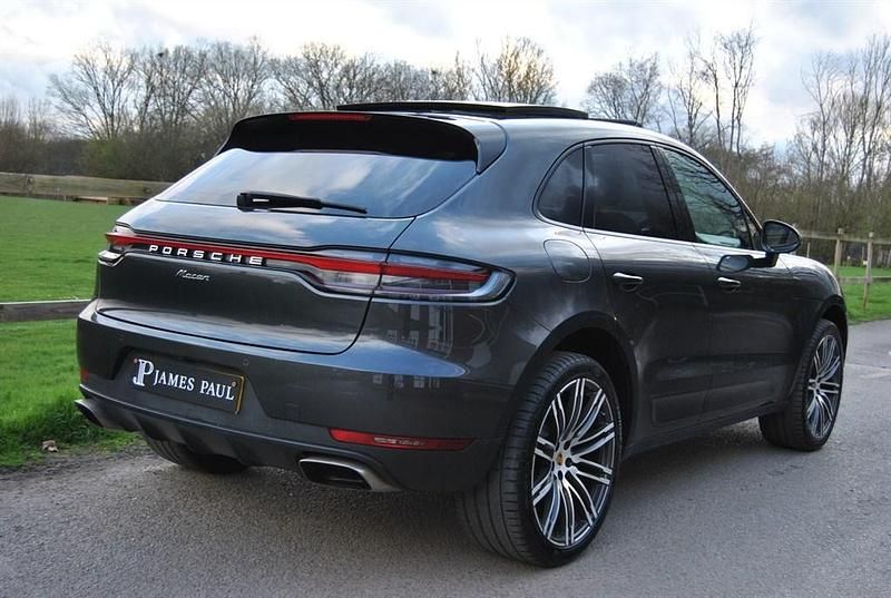Used Porsche Macan 245 HP (180 kW) 2018 Volcano grey SUV