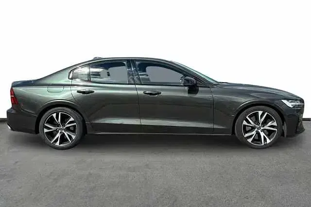 Used Volvo S60 R-Design 247 HP (181 kW) 2019 Grey Sedan