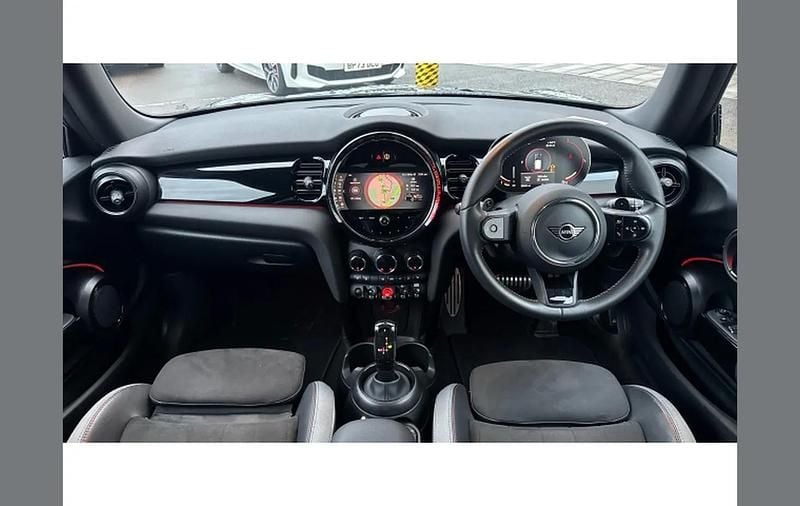 Used Mini John Cooper Works Premium 231 HP (169 kW) 2022 Green Hatchback