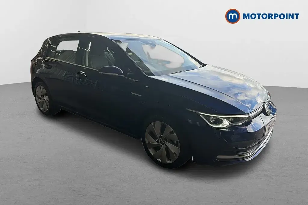 Used VW Golf VIII Style 131 HP (96 kW) 2023 Hatchback