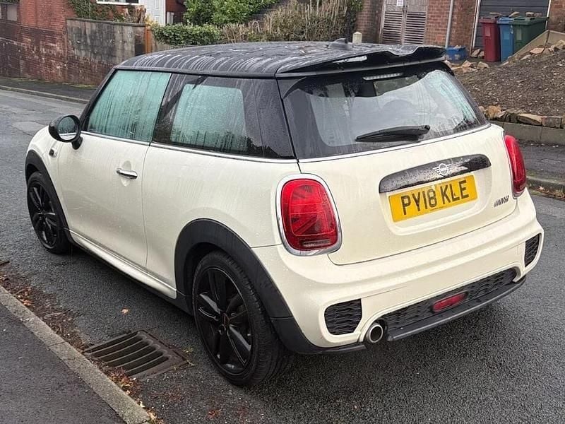 Used Mini Cooper Hatch 2018 White Hatchback