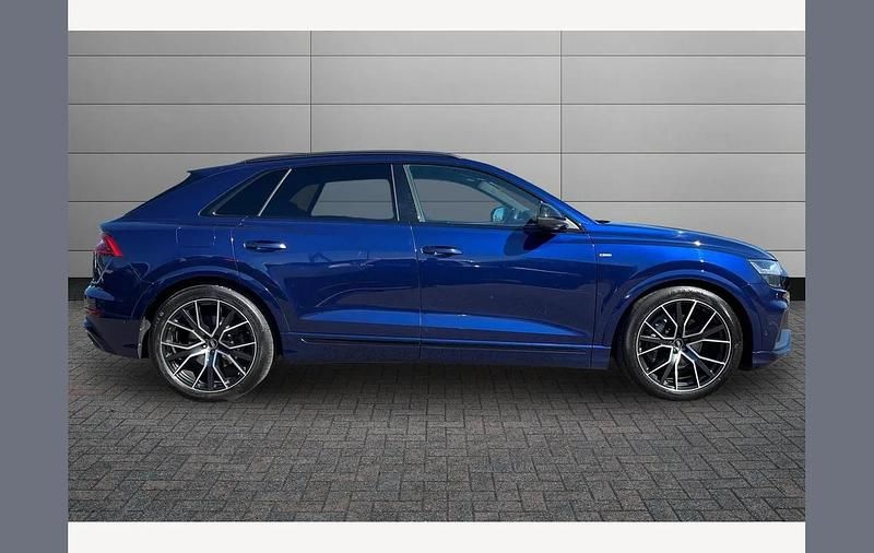 Used Audi Q8 Black Edition 340 HP (250 kW) 2022 Blue SUV