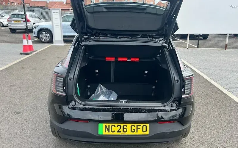 New Volvo EX30 Plus 200 kW (272 HP) 2026 Black SUV