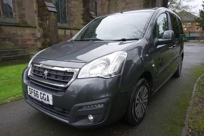 Grey Used 2016 Peugeot Partner MPV | £10,395 (Expensive) - Image 1/4