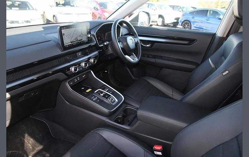 Used Honda CR-V Elegance 180 HP (132 kW) 2025 White SUV