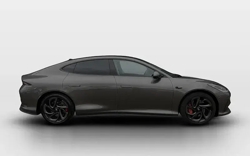 Usado MG IM5 Performance 553 kW (752 HP) 2025 Prateado Citadino