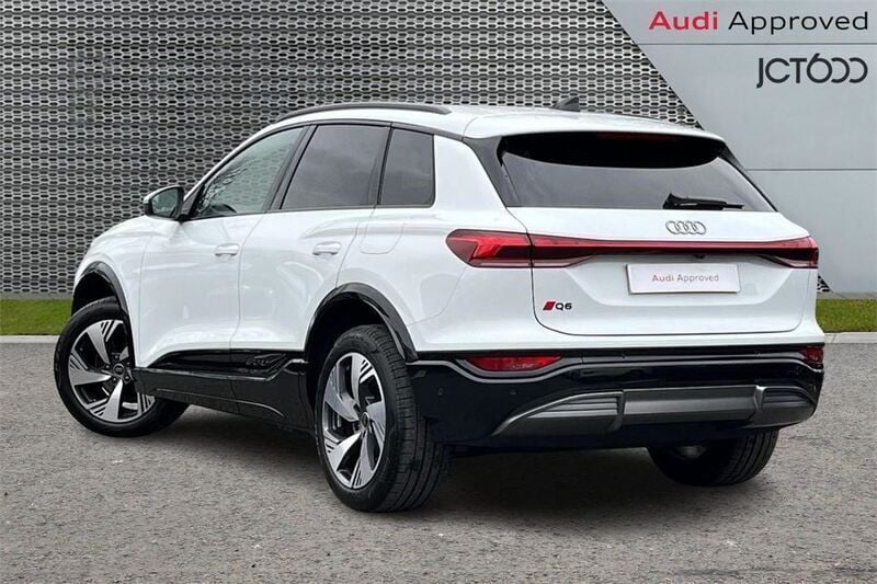Used Audi Q6 e-tron S-Line 225 kW (306 HP) 2025 White SUV