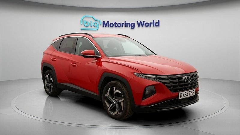 Used Hyundai Tucson Premium 230 HP (169 kW) 2023 Red SUV