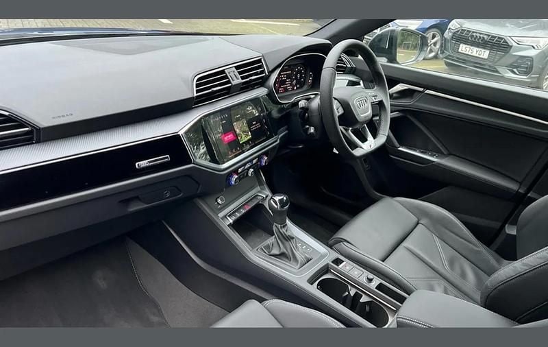 Used Audi Q3 Black Edition 150 HP (110 kW) 2025 Blue SUV