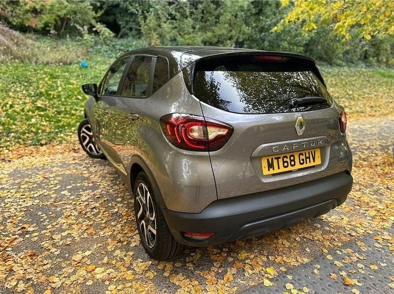 Used Renault Captur Iconic 2018 Grey/black SUV