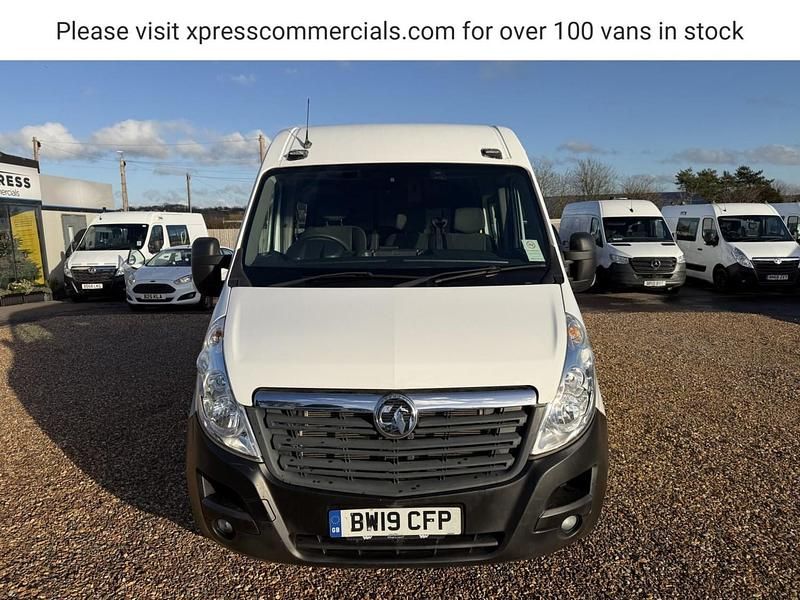 Used Vauxhall Movano 130 HP (95 kW) 2019 White MPV