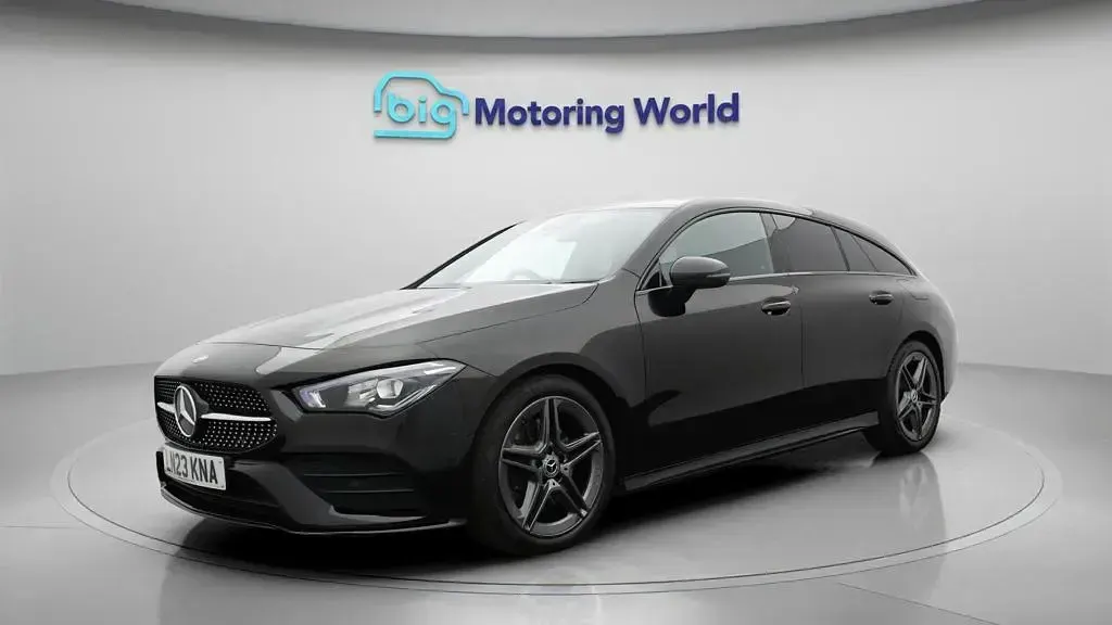 Used Mercedes CLA200 Shooting Brake Executive 163 HP (119 kW) 2023 Black Estate
