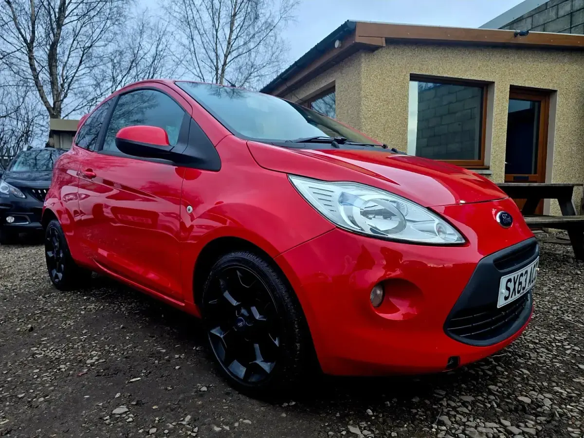 Used Ford Ka Zetec 69 HP (50 kW) 2014 Red Hatchback