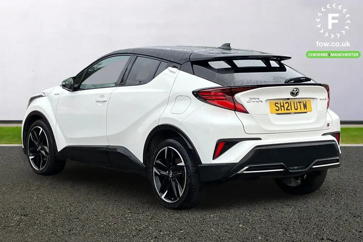 Used Toyota C-HR Sport 184 HP (135 kW) 2021 White/black SUV