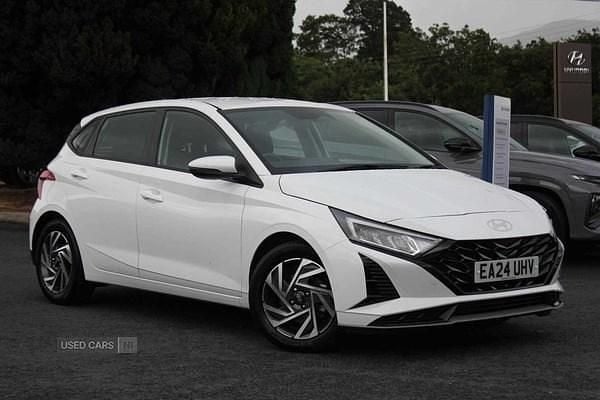 Used Hyundai i20 Advanced 2024 White Hatchback
