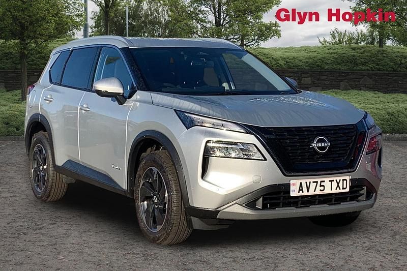Silver New 2025 Nissan X-Trail N-Connecta SUV | £29,584 (Good price) - Image 1/4