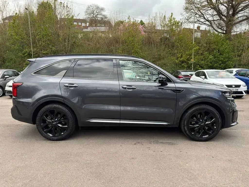 Usado Kia Sorento 201 CV (147 kW) 2023 Gris SUV