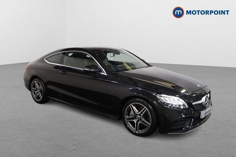 Usado Mercedes C300 AMG line 258 HP (189 kW) 2019 Coupé