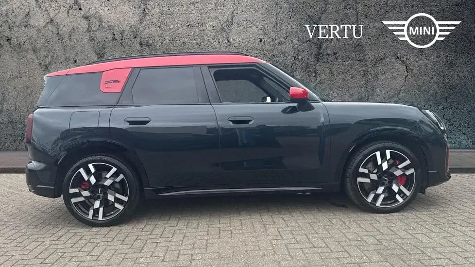 Used Mini John Cooper Works Countryman 296 HP (217 kW) 2024 Grey SUV