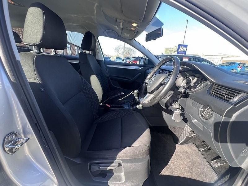 Used Skoda Octavia 113 HP (83 kW) 2019 Silver Estate