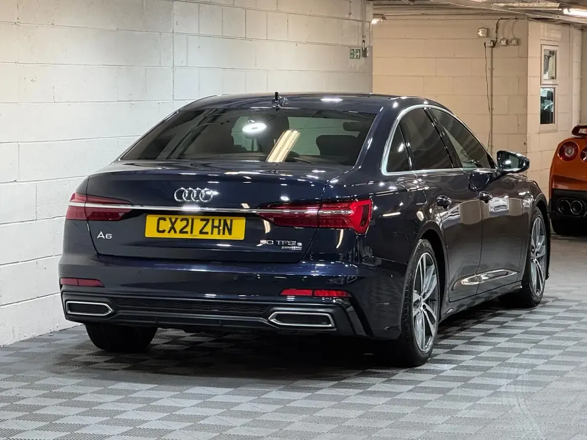 Usado Audi A6 S-Line 2021 Azul Berlina