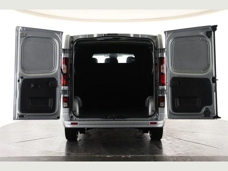 New Renault Trafic 170 HP (125 kW) 2025 Grey MPV