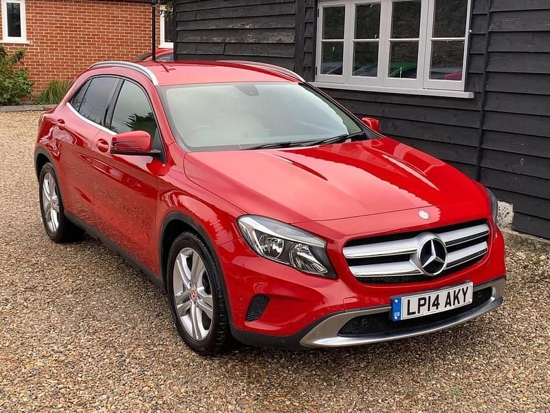 Red Used 2014 Mercedes GLA220 SE SUV | £8,850 (Fair price) - Image 1/4