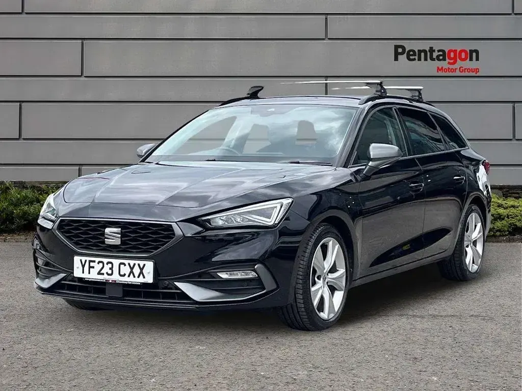 Used Seat Leon FR 128 HP (94 kW) 2023 Black Estate