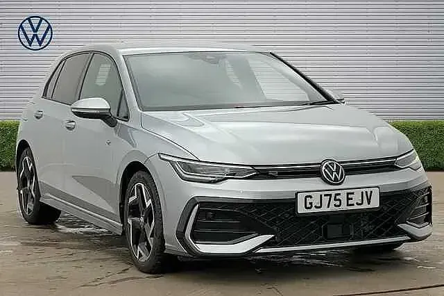 Used VW Golf VIII R-line 150 HP (110 kW) 2025 Hatchback