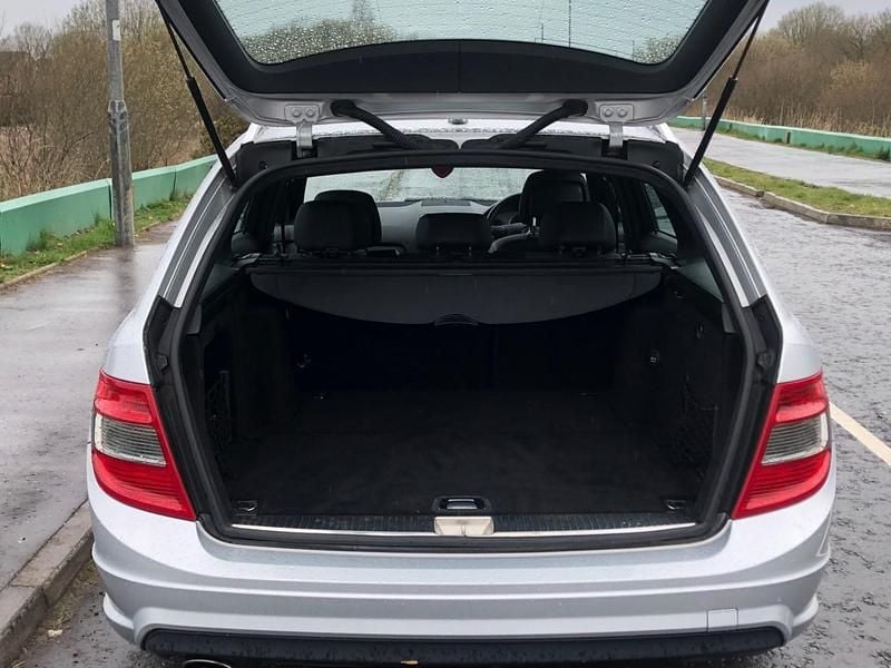 Used Mercedes C180 2008 Silver Estate