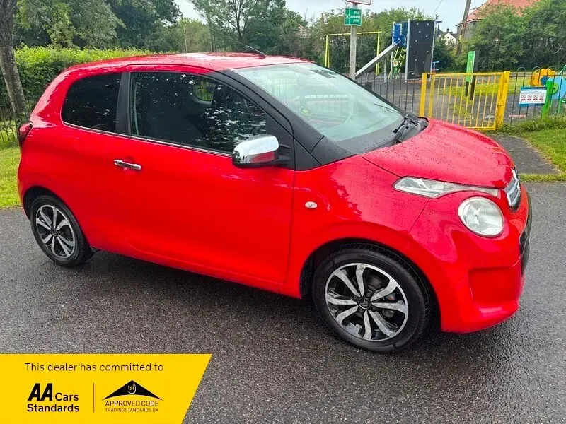 Used Citroën C1 Flair 68 HP (50 kW) 2015 Red Hatchback